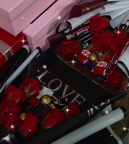 models of bouquet with cars, flowers and chocolates